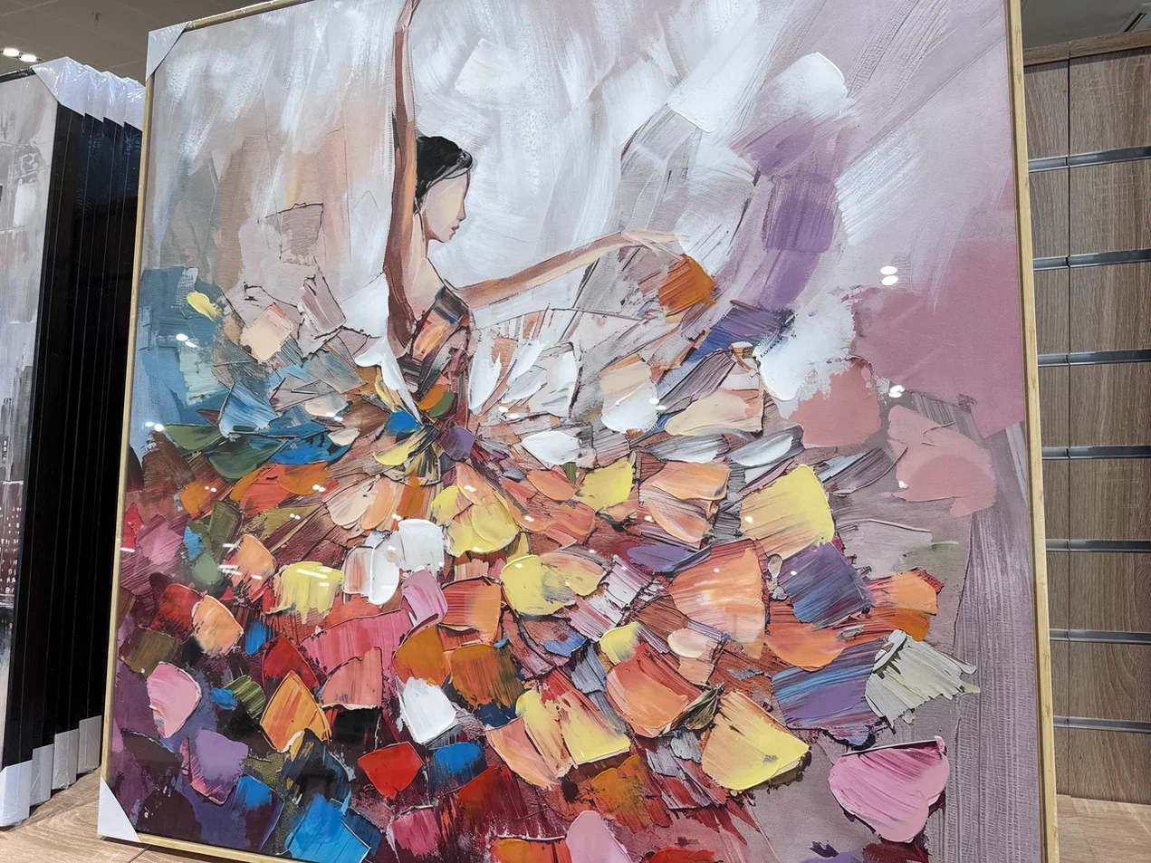 Доп.изображение в слайдере