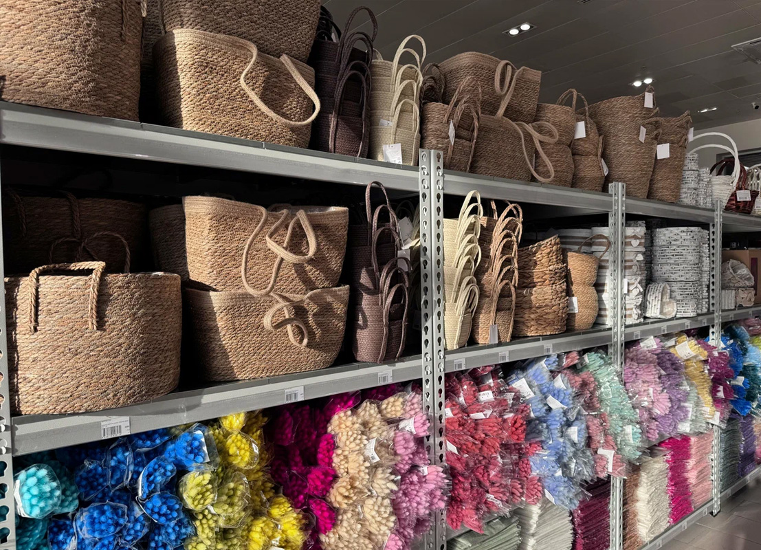 Доп.изображение в слайдере