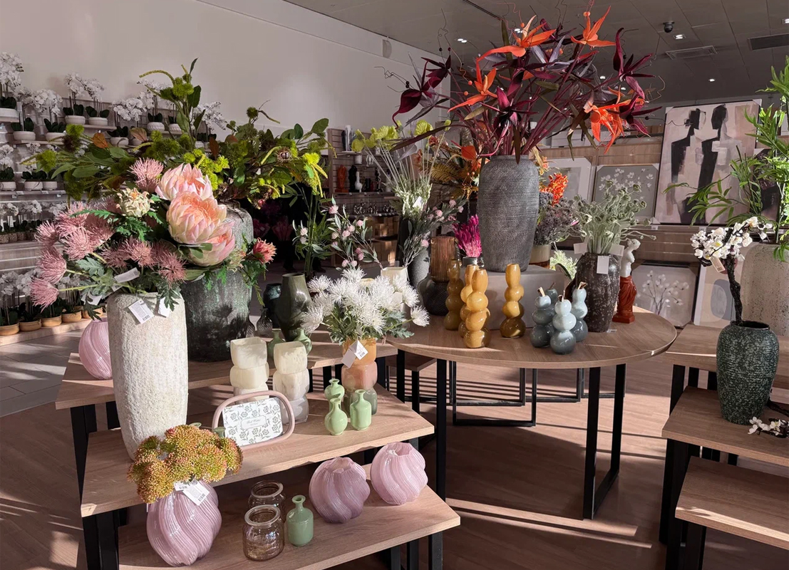 Доп.изображение в слайдере