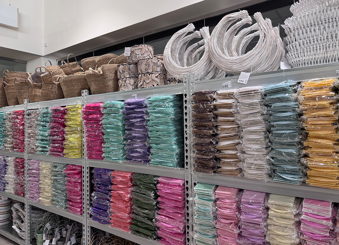 Доп.изображение в слайдере