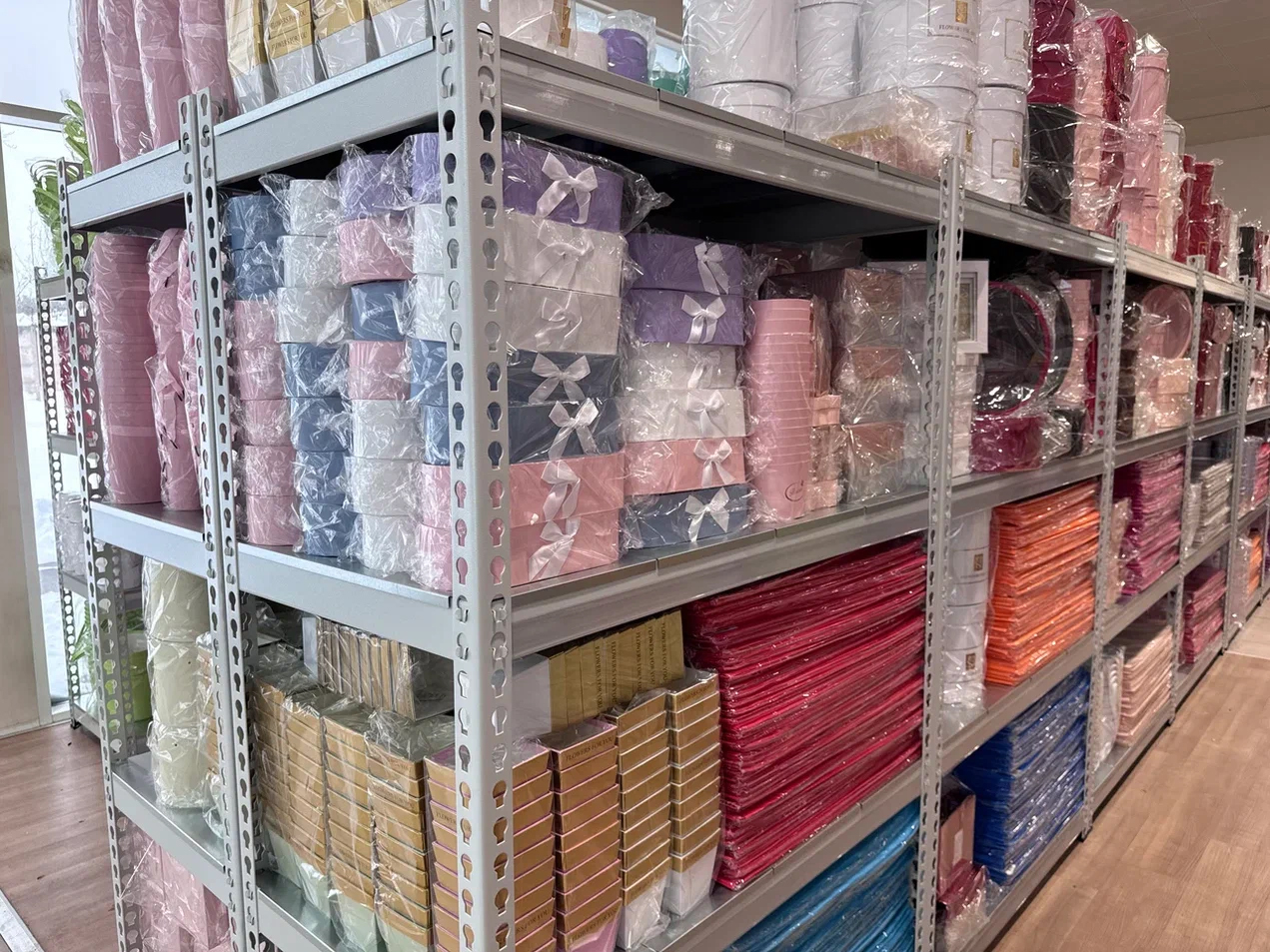 Доп.изображение в слайдере