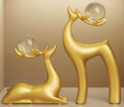 Набор декоративных статуэток "Олени" 2 шт., керамика/стекло, цвет золото, 12,5*5,5*24; 15,5*5,5*16,5 см.
