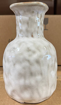 Ваза керамическая, цвет серо-коричневый,  11,5*11,5*18,5 см.