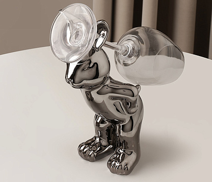 Подставка декоративная "Зайка" под бокал, керамика, цвет серебряный, 20,5*10*12 см.