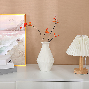 Ваза керамическая, цвет белый, 12*21 см