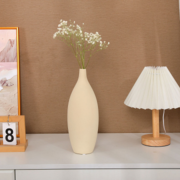 Ваза керамическая, цвет пастельно-желтый, 9,5*27,5 см