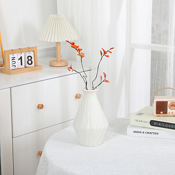 Ваза керамическая, цвет белый, 12*21 см