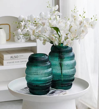 Ваза стеклянная D16 * H23,5 см, 1 шт., изумрудный