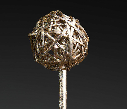 Декоративный ивовый шарик 7 см, на бамбуковой вставке, 56 см, в глиттере цвета шампань