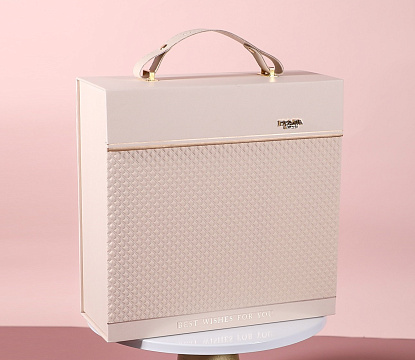 Коробка подарочная 18*13*7, шампань