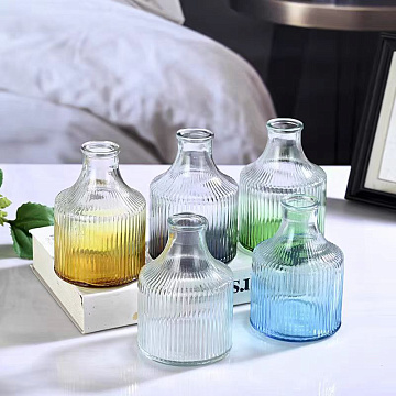 Ваза стеклянная D9 * H13 см, 1 шт., градиент зеленый