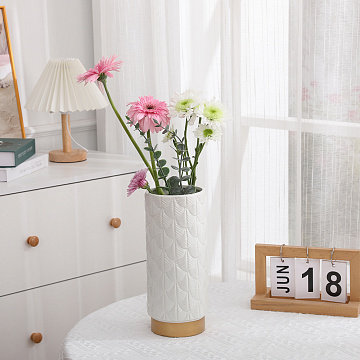 Ваза керамическая, цвет бело-золотой, 11*25 см