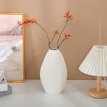 Ваза керамическая, цвет белый, 13*24 см