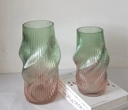 Ваза стеклянная D15 * H30, 1 шт., градиент розовый/зеленый