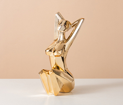 Статуэтка декоративная, керамика, цвет золото, 16*12,5*29 см