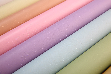 Водонепроницаемый упак. материал флористическая пленка с крафт бумагой, 80гр/м2, 50 см*10 м, белый