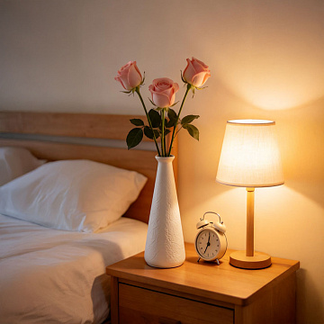 Ваза керамическая, цвет белый, 8,2*24 см