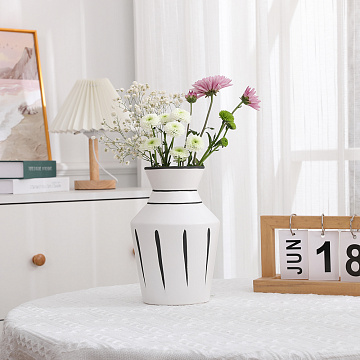 Ваза керамическая, цвет черно-белый, 12,5*19 см