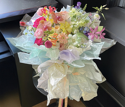 Упак. материал флористическая пленка со стеклянной текстурой , 60 мкр, 56 см х 10 м, графитовый