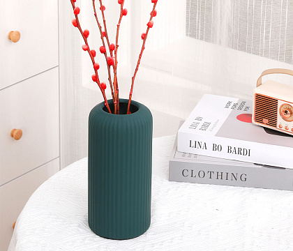 Ваза керамическая, 9,5*20 см