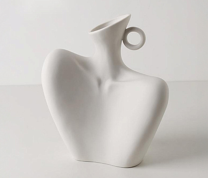 Ваза керамическая, полуглянцевая, цвет белый, 19*10*21 см.