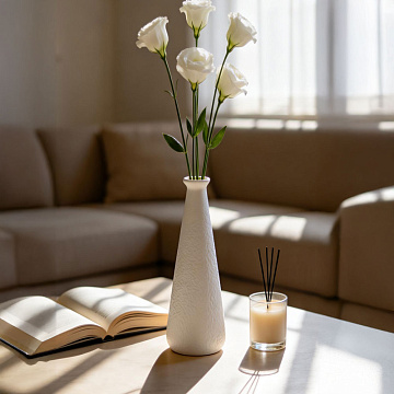 Ваза керамическая, цвет белый, 8,2*24 см