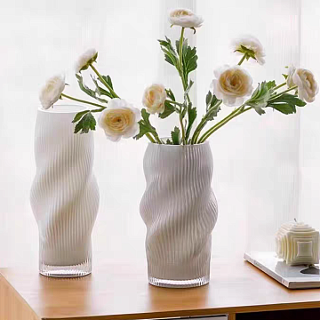 Ваза стеклянная D15 * H24,8, 1 шт., белый