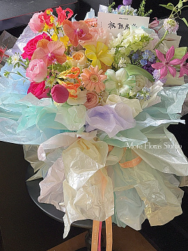 Упак. материал флористическая пленка со стеклянной текстурой , 60 мкр, 56 см х 10 м, винный