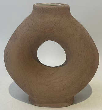 Ваза керамическая, цвет нежно-коричневый, 21,6*8,4*23,6 см.