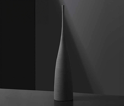 Ваза керамическая, матовая, цвет черный, 9*9*46 см.