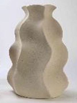 Ваза керамическая, цвет песочный,  21,5*21,5*36,5 см.