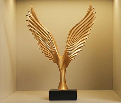 Статуэтка декоративная "Орёл", полирезина, цвет золотой, 31*23 см.