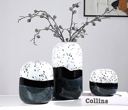 Ваза стеклянная D16 * H30 см, 1 шт., черный/белый