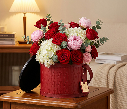 Коробка для цветов с крышкой "Гламурная эстетика" D22*H15,5, 1 шт., красный