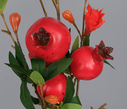 Ветка декоративная с гранатами (плоды D5 см - 2 шт., плоды D4 см - 3 шт.), 80 см, 1 шт.