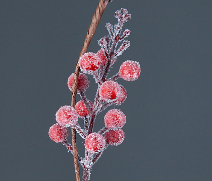 Гирлянда с заснеженными красными ягодами, 132 см