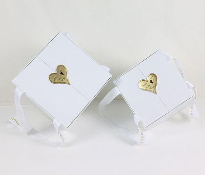 Набор коробок подарочных "С любовью": 20×20×17,7H, 17×17×15,1H, 2 шт., белый