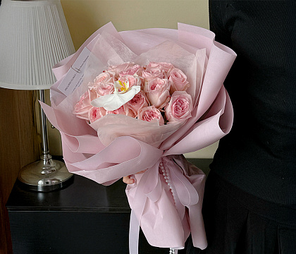 Водостойкий упаковочный материал "Бархат", 53 см*6 ярдов, 75 г/м², пудровый