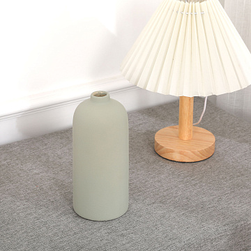 Ваза керамическая, цвет пастельно-зеленый, 7,5*18,5 см