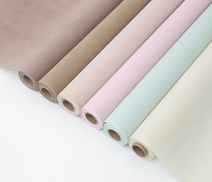 Водостойкий упаковочный материал "Бархат", 53 см*6 ярдов, 75 г/м², пудровый