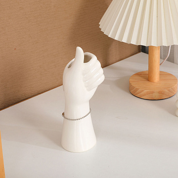 Ваза декоративная керамическая, цвет белый, 6,5*19 см