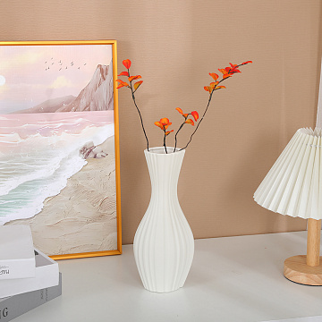 Ваза керамическая, цвет белый, 10*24 см