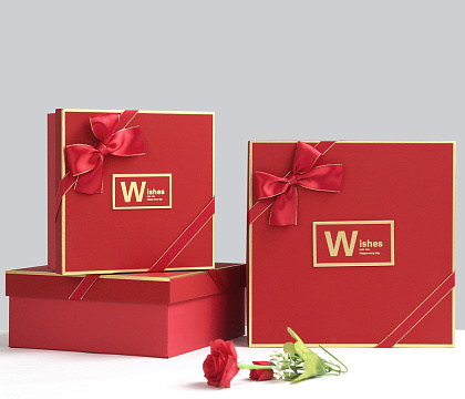 Набор коробок подарочных 27*27*11,5, 24*24*10, 20,5*20,5*8 см, 3 шт., красный