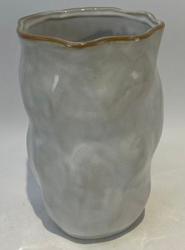 Ваза керамическая, цвет серо-коричневый,  12,5*12,5*20 см.