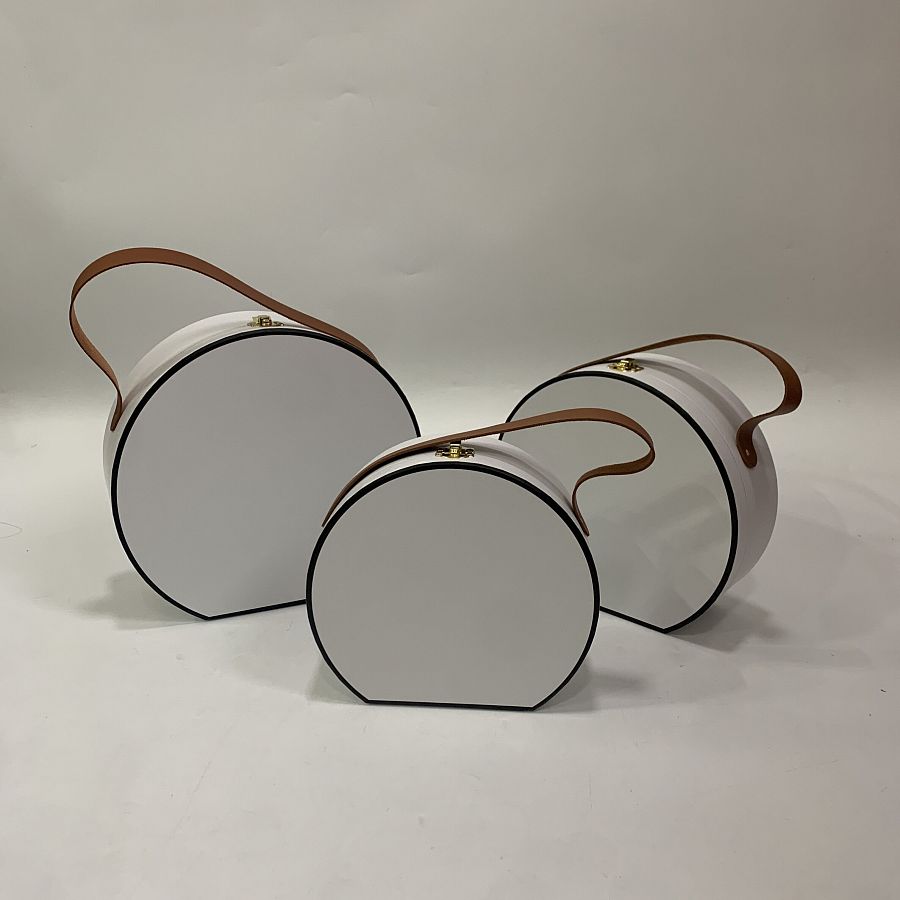 Набор коробок с ручкой из экокожи 27x25x10,2 см, 24x22x8,7 см, 21x19x7,2 см, 3 шт., белый