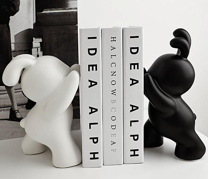 Набор держателей для книг "Зайчики" 2 шт., керамика, цвет белый/черный, 10,5*8,5*21; 12,5*8,5*18 см.