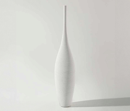 Ваза керамическая, матовая, цвет белый, 8*8*38 см.