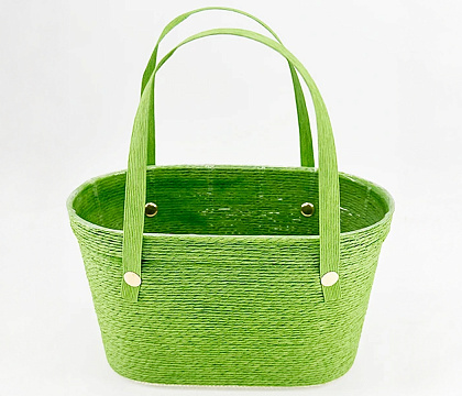 Сумочка плетеная из бумажной лозы,  верх 23*13 см, низ 20*9 см, высота 14 см, травяной
