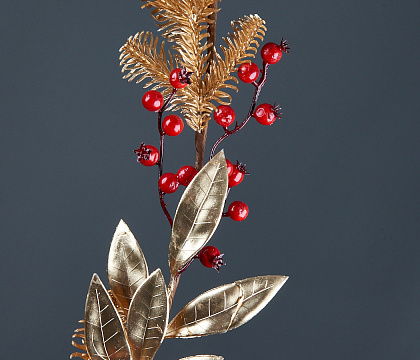 Гирлянда золотистая с красным ягодами и золотыми листьями, 145 см