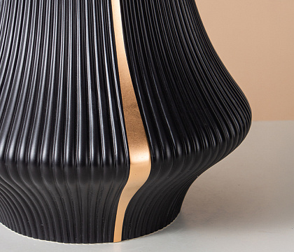 Керамическая декоративная ваза "Луч", цвет черный, 24,5*24,5*31 см